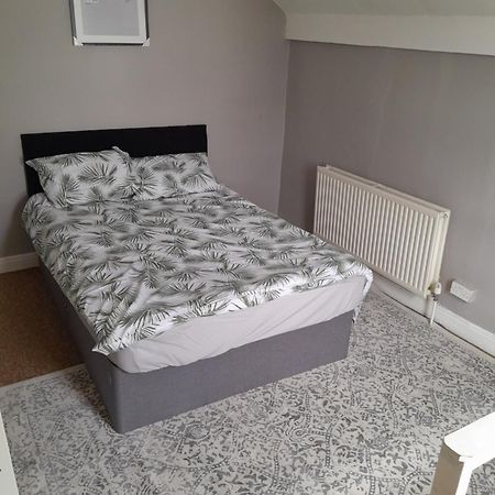 Bobi Apartment Шефилд Екстериор снимка